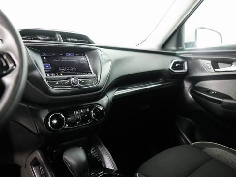 Used 2023 Chevrolet TrailBlazer LT image 29