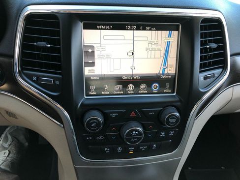 Used 2016 Jeep Grand Cherokee Limited w/ Trailer Tow Group IV AWD/4WD image 24