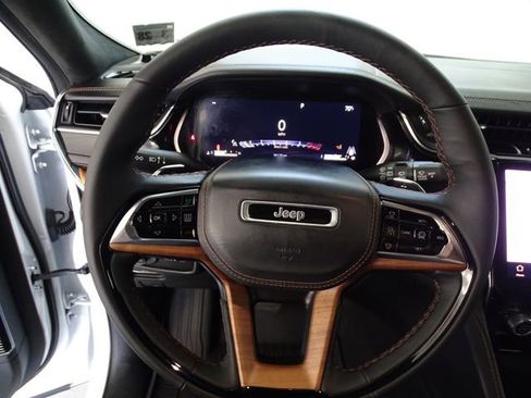 Certified 2023 Jeep Grand Cherokee L Summit AWD/4WD image 6