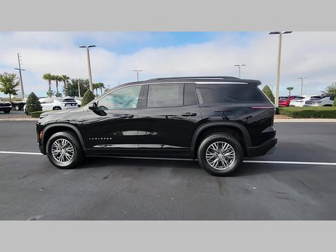 New 2026 Chevrolet Traverse LT w/ Driver Confidence Package image 18