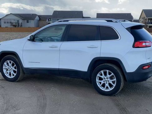 Used 2018 Jeep Cherokee Latitude image 6