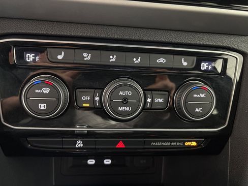 Used 2023 Volkswagen Atlas Cross Sport SE image 23