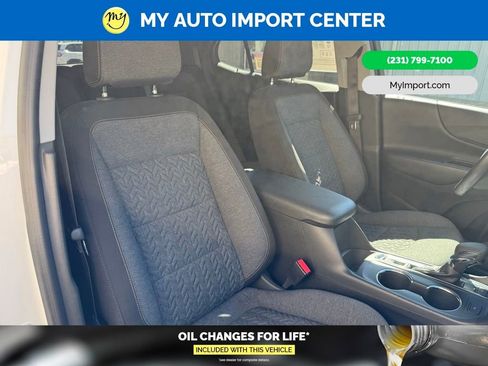 Used 2022 Chevrolet Equinox LT AWD/4WD image 28