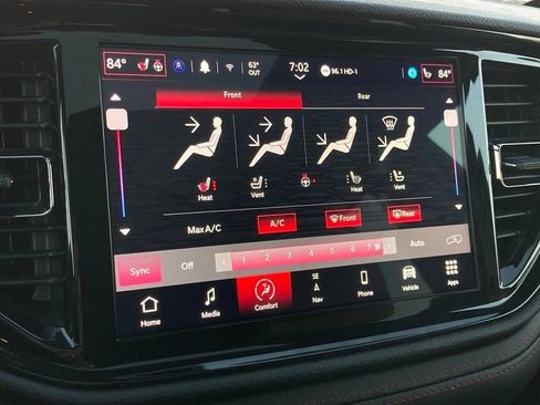 Used 2024 Dodge Durango GT image 22