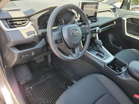 Used 2023 Toyota RAV4 LE FWD image 4