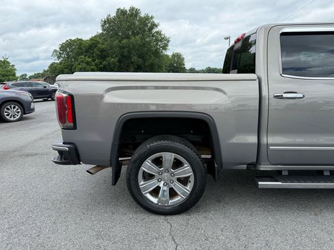 Used 2017 GMC Sierra 1500 SLT RWD image 42