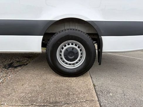 Used 2024 Mercedes-Benz Sprinter 2500 image 18