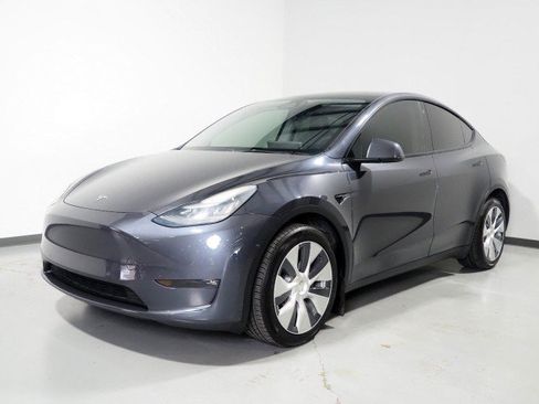 Used 2021 Tesla Model Y Long Range AWD/4WD image 10