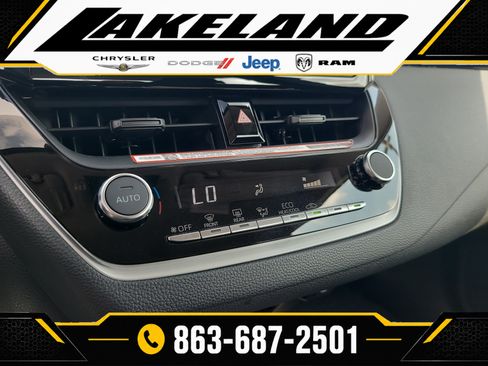 Used 2025 Toyota Corolla LE FWD image 23