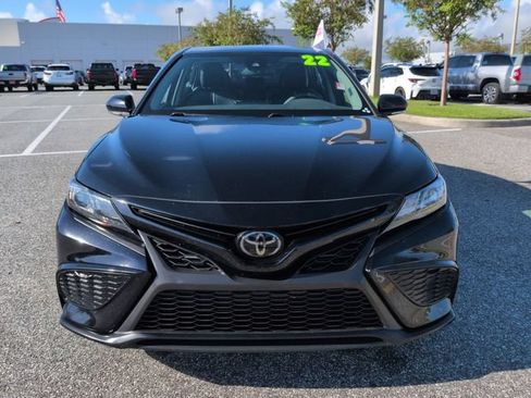 Certified 2022 Toyota Camry SE w/ Convenience Package FWD image 9