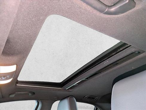 Used 2015 Mercedes-Benz E 350 Sedan image 18