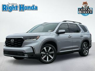 Certified 2025 Honda Pilot Touring video 1