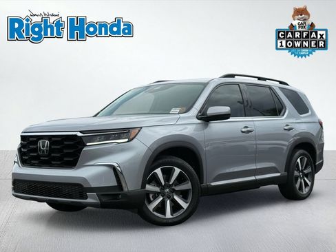 Certified 2025 Honda Pilot Touring image 1