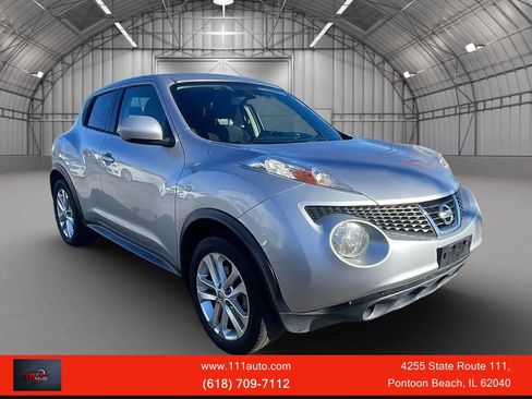 Used 2014 Nissan Juke SV image 1