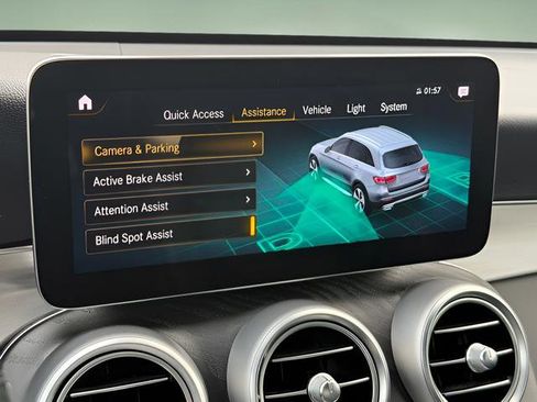 Used 2022 Mercedes-Benz GLC 300 4MATIC image 41