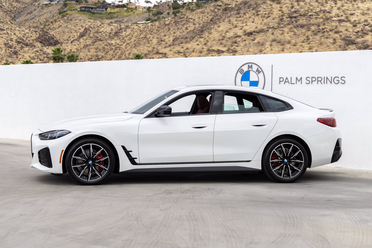 New 2026 BMW i4 eDrive40 w/ M Sport Package RWD image 3