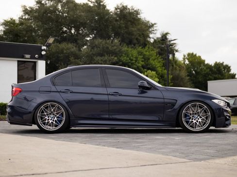 Used 2017 BMW M3 RWD image 19