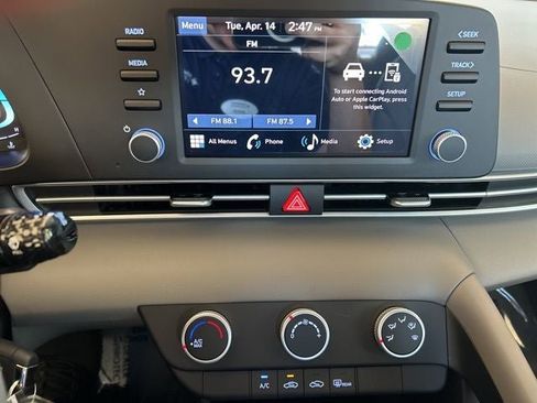 New 2026 Hyundai Elantra SE FWD image 8