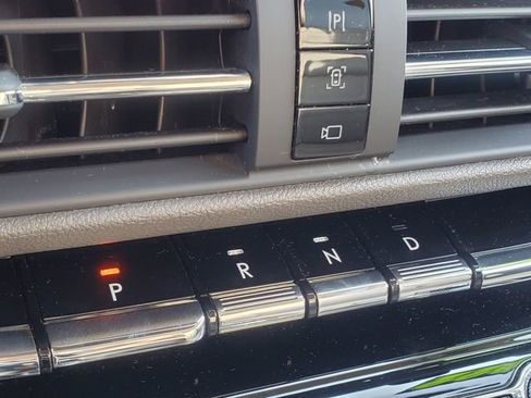 Used 2022 Lincoln Corsair AWD w/ Equipment Group 101A image 24