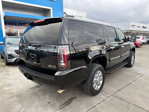 Used 2013 GMC Yukon XL 2500 SLT w/ SLT-2 Equipment Package image 7