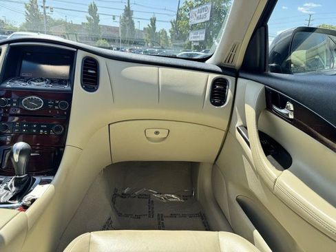 Used 2016 INFINITI QX50 AWD w/ Premium Plus Package image 12