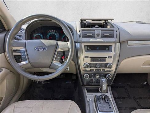 Used 2010 Ford Fusion SEL image 17