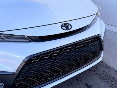 Used 2021 Toyota Corolla XSE image 29