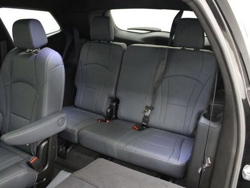 Used 2024 Buick Enclave Essence w/ Experience Buick Package AWD/4WD image 11