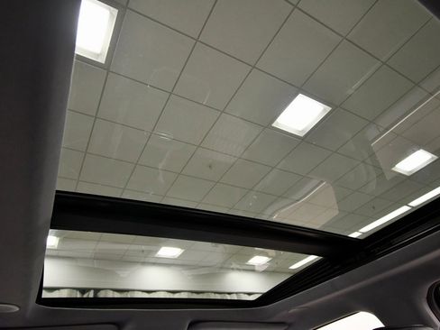 Used 2024 Ford F350 Limited image 16