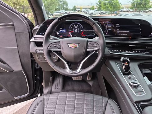 Used 2023 Cadillac Escalade V w/ Heavy-Duty Trailer Package image 35