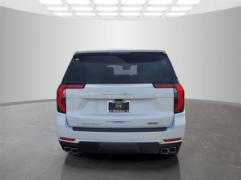 New 2026 GMC Yukon XL Denali w/ Denali Reserve Package image 5