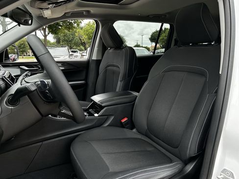 Used 2023 Jeep Grand Cherokee L Laredo w/ Luxury Tech Group I AWD/4WD image 29