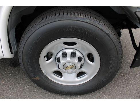 New 2025 Chevrolet Express 2500 w/ Driver Convenience Package image 28