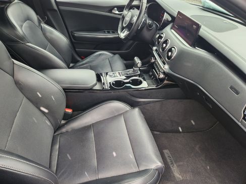 Used 2022 Kia Stinger GT-Line image 15