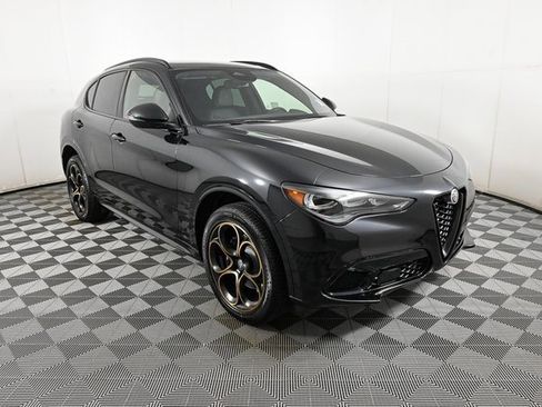 New 2025 Alfa Romeo Stelvio Sprint image 28