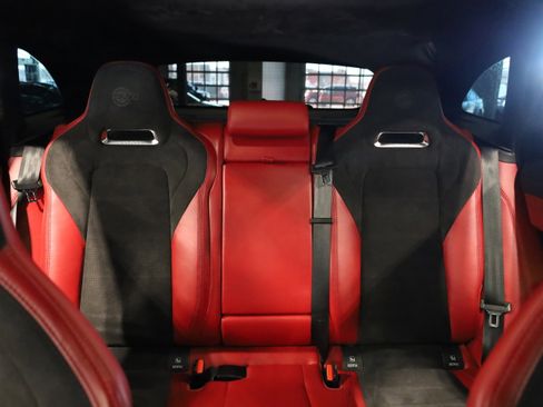 Used 2023 Jaguar F-PACE SVR image 34