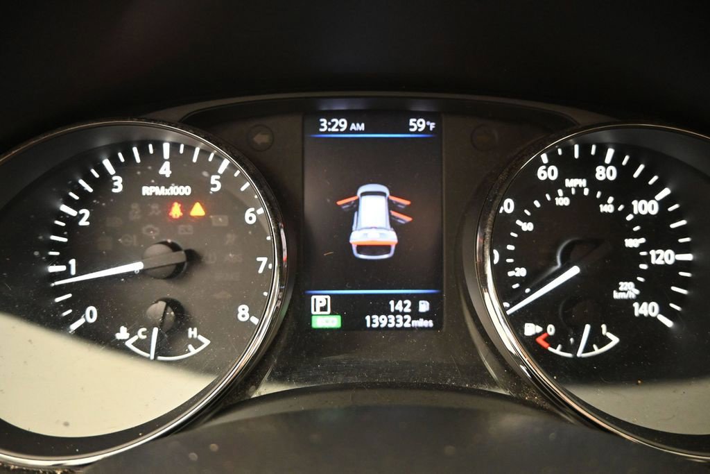 Used 2018 Nissan Rogue S AWD/4WD image 17