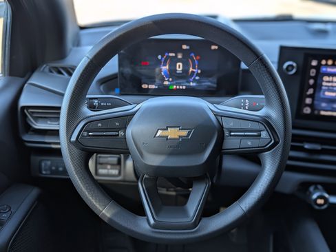 Used 2024 Chevrolet Silverado EV W/T image 23