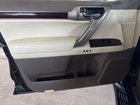Used 2014 Lexus GX 460 Luxury AWD/4WD image 8