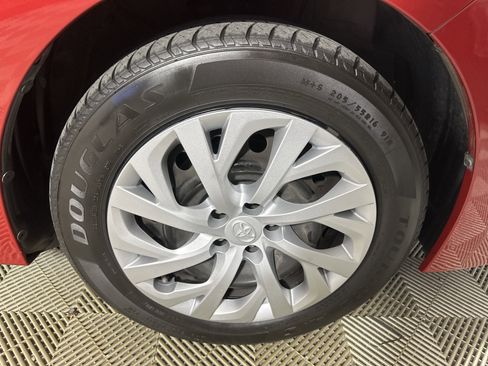 Used 2019 Toyota Corolla Sedan image 24