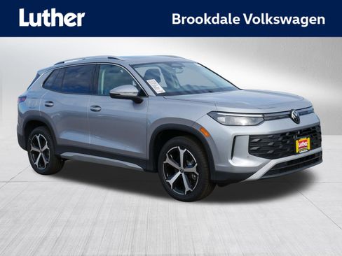 New 2026 Volkswagen Tiguan SE AWD/4WD image 1