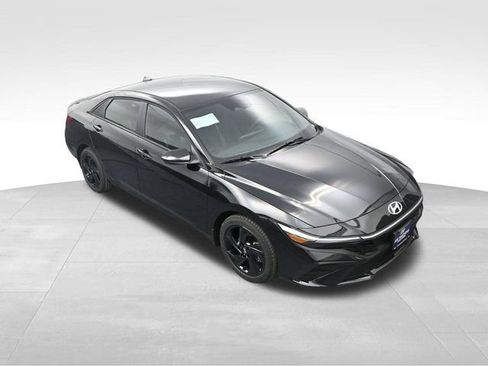 Used 2026 Hyundai Elantra Sport FWD image 22