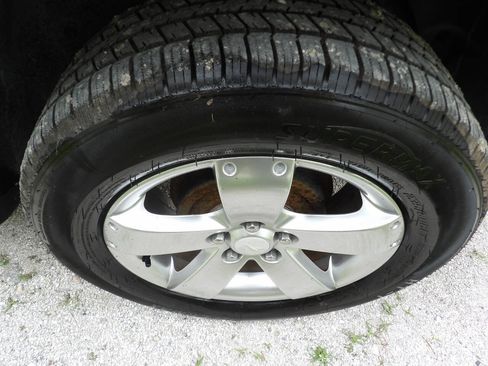 Used 2006 Pontiac Torrent 2WD image 15