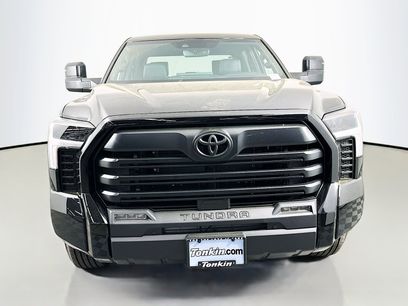 New 2026 Toyota Tundra SR5 w/ SR5 Premium Package