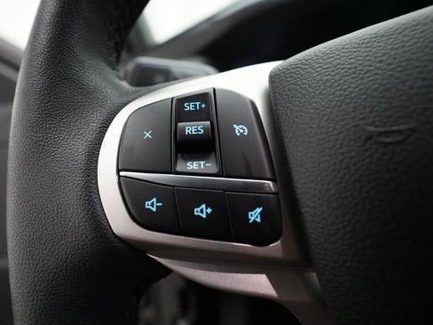 Used 2023 Ford Explorer XLT w/ Equipment Group 202A AWD/4WD image 18