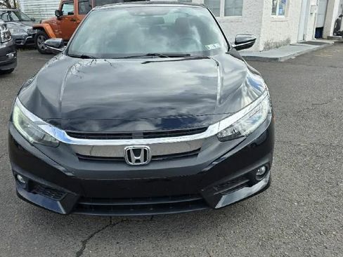 Used 2017 Honda Civic Touring image 10