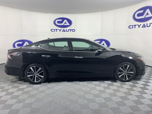Used 2023 Nissan Maxima SL image 2