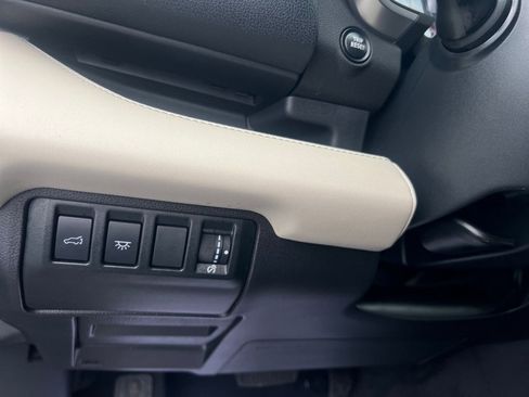 Used 2023 Subaru Ascent Limited image 40