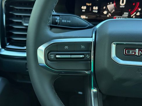 New 2026 GMC Canyon Elevation w/ Convenience Package image 15