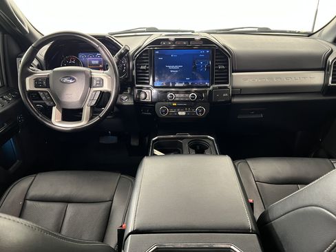 Used 2022 Ford F250 Lariat w/ Black Appearance Package AWD/4WD image 21